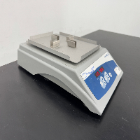 VWR Microplate Shaker image 0